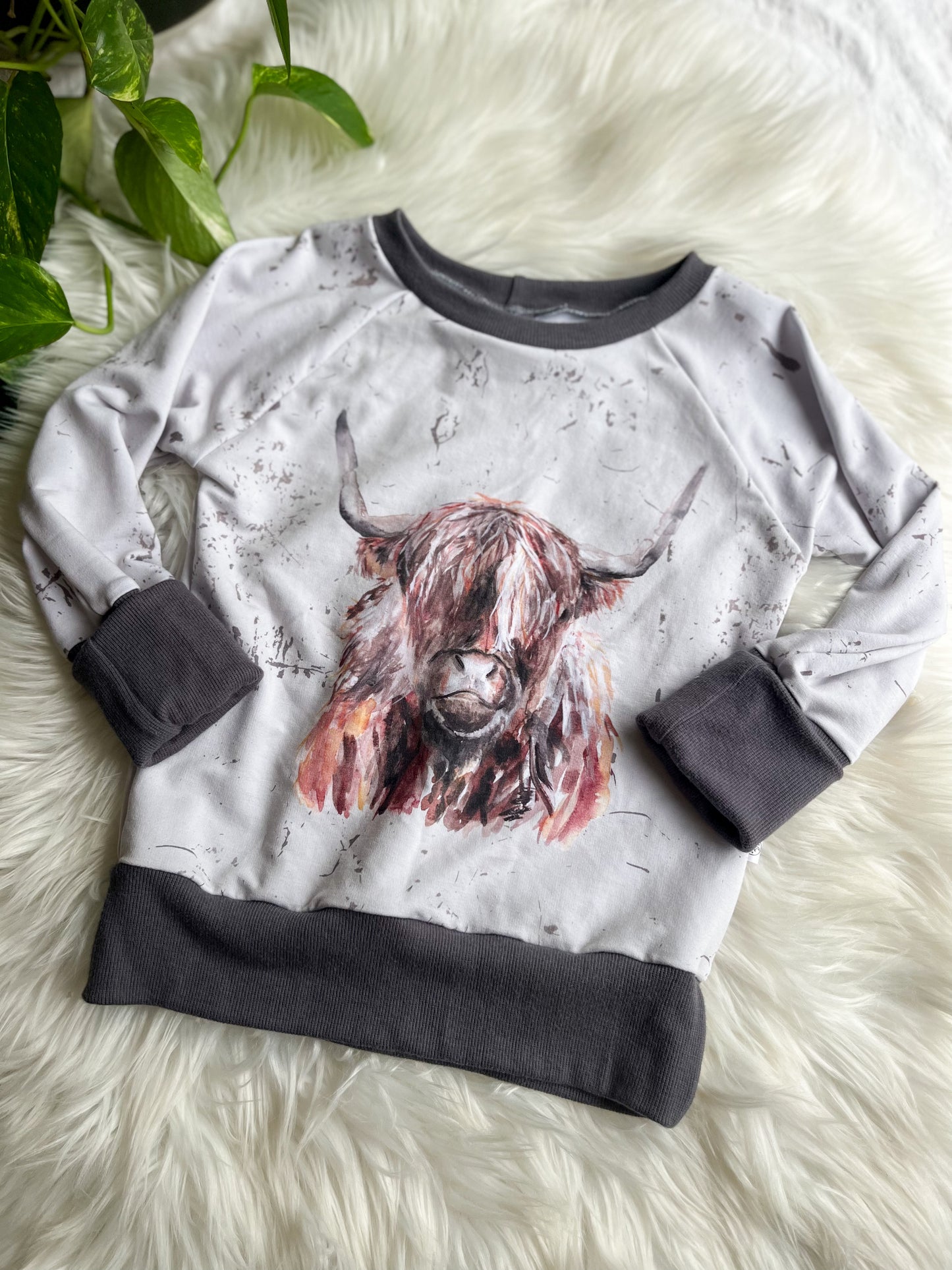 Grow With Me Raglan Crew - Highland Cow